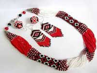 Плетение этнического колье бисером