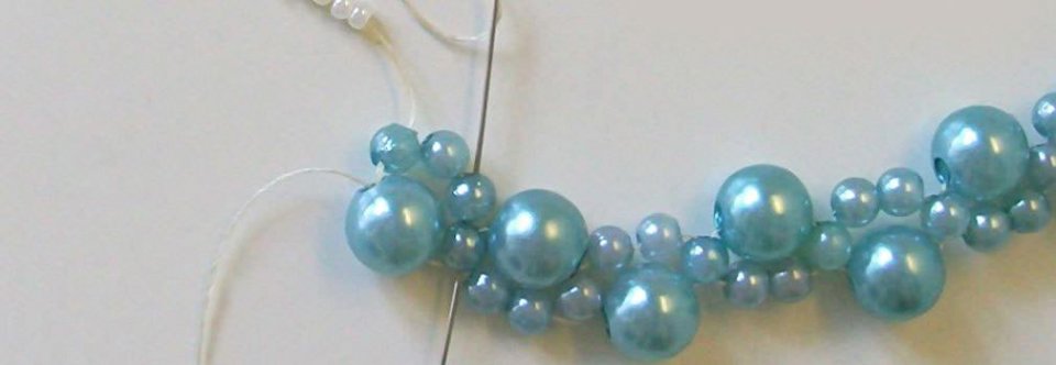 Simple Bracelets From The Biser Scheme For Starters